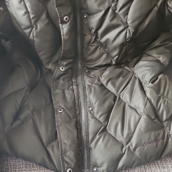 Eddie Bauer Quilted Jacket in Dark Green - Picture 5 of 11